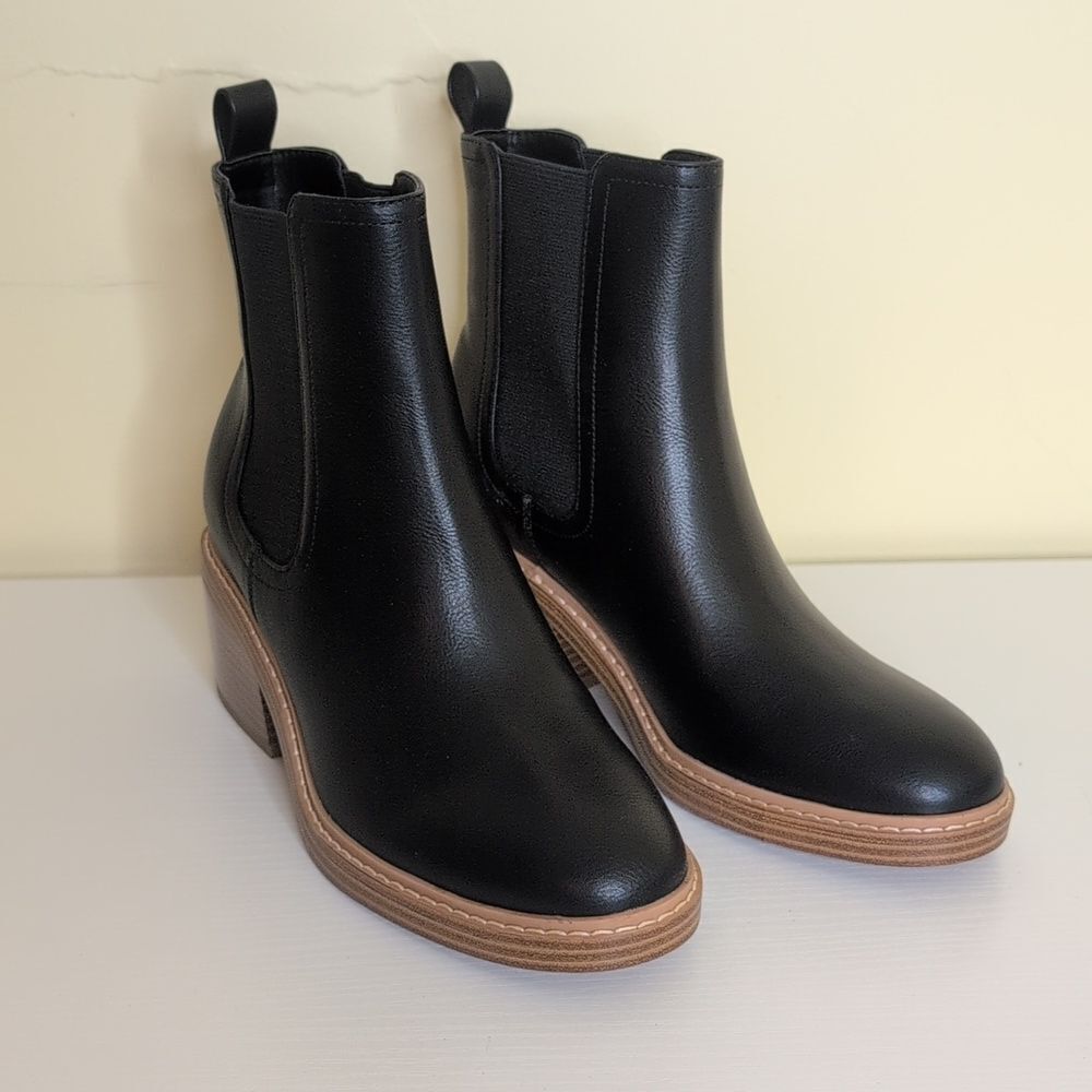 Marc Fisher Size 8 Modesty 2 Black Heeled Boot, NEW In Box - Picture 3 of 15